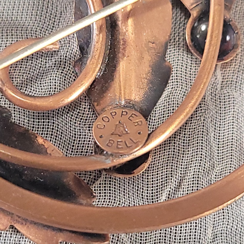 Vintage Bell Trading Post Copper Leaf Wreath Brooch Pin MCM Jewelry - Picture 3 of 5